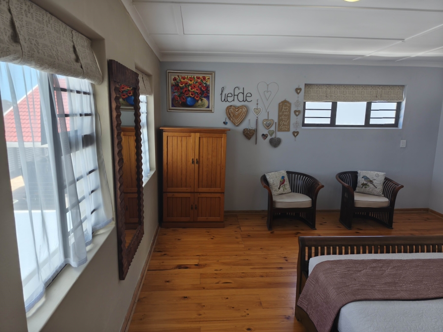 5 Bedroom Property for Sale in Perlemoenbaai Western Cape